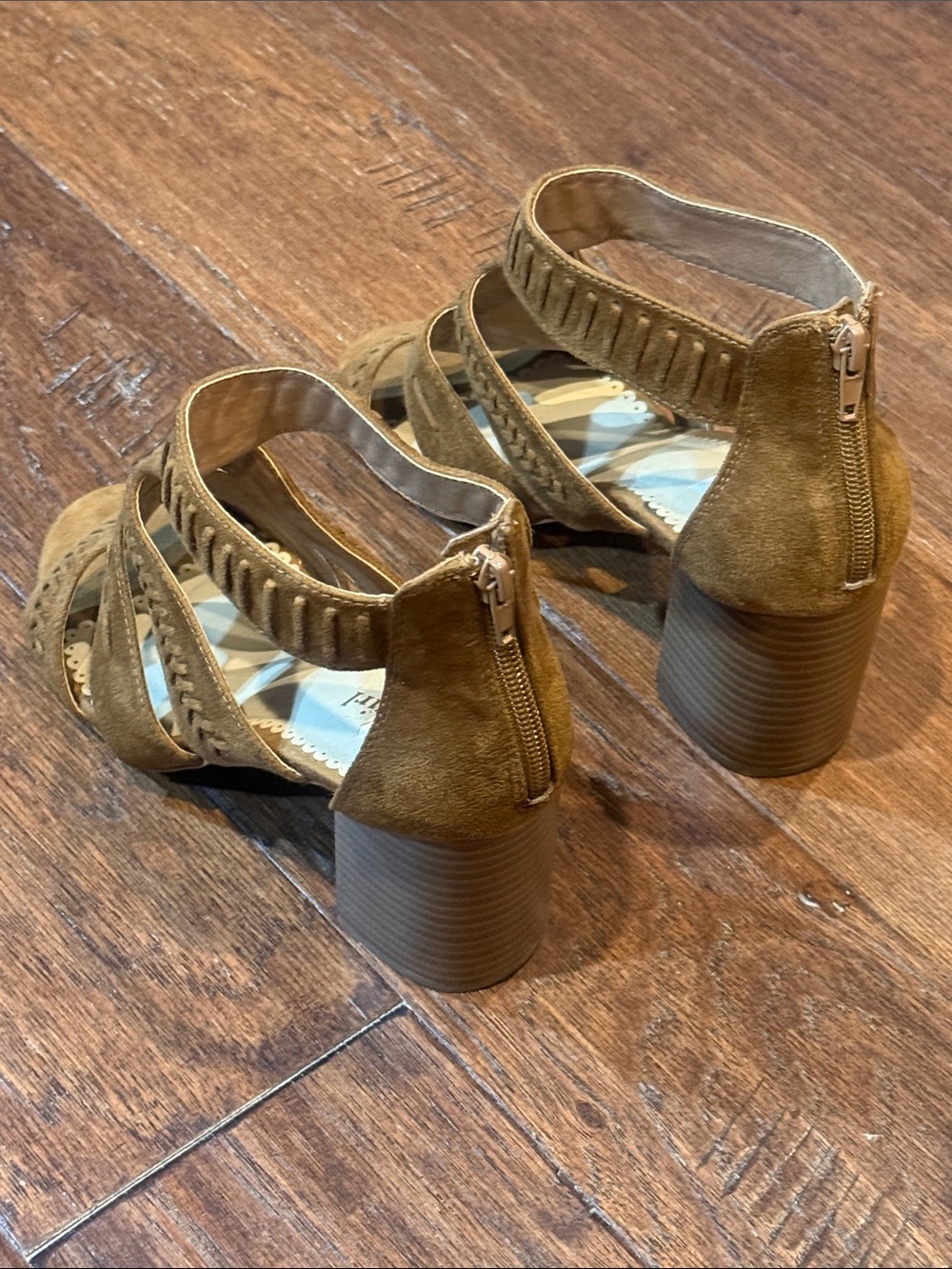 Size 10 - Zigi Girl Heels - Picture 8 of 9
